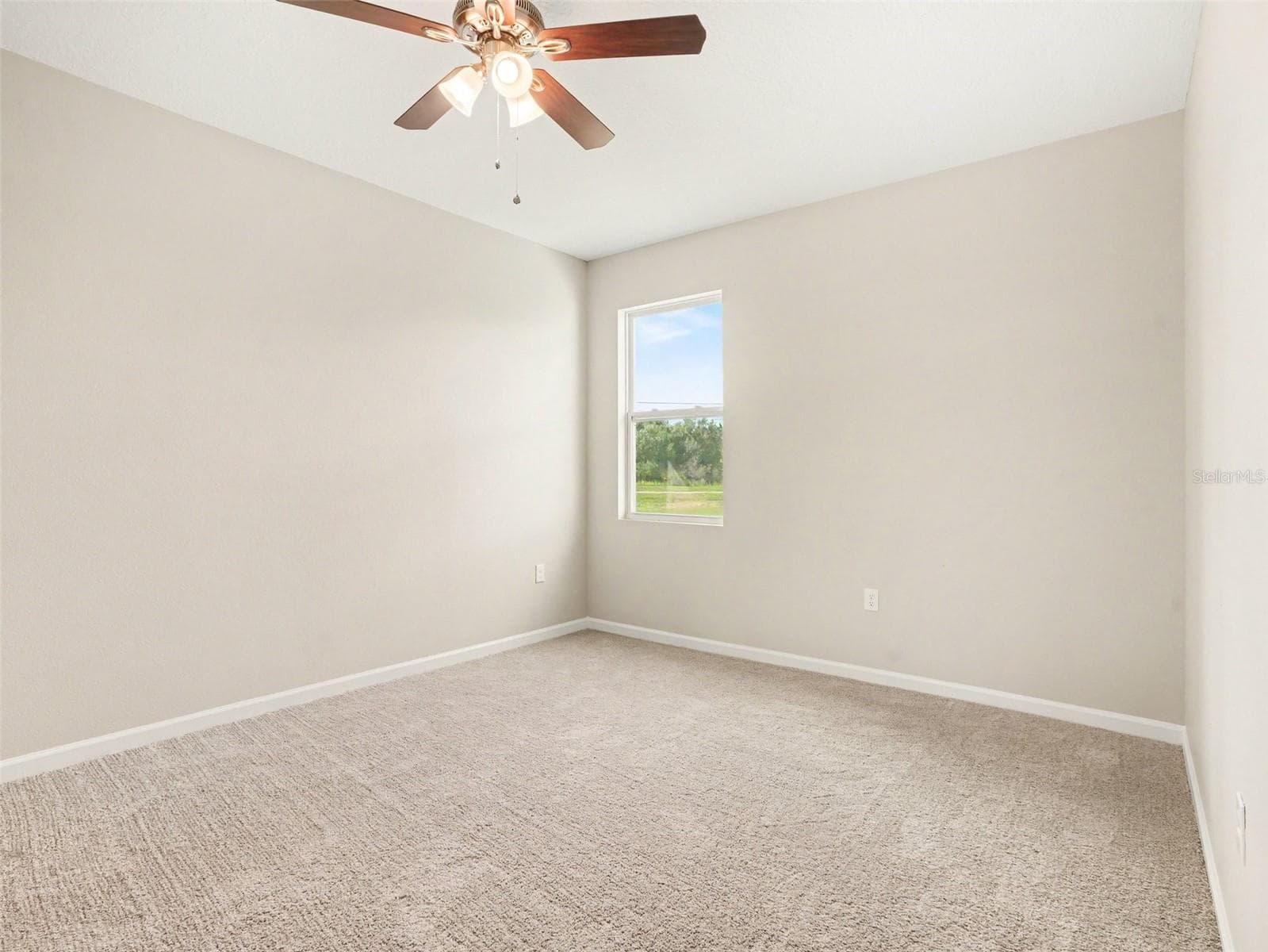 Single Family Residence at 46 ALICANTE CT, KISSIMMEE, photo 15 of 21