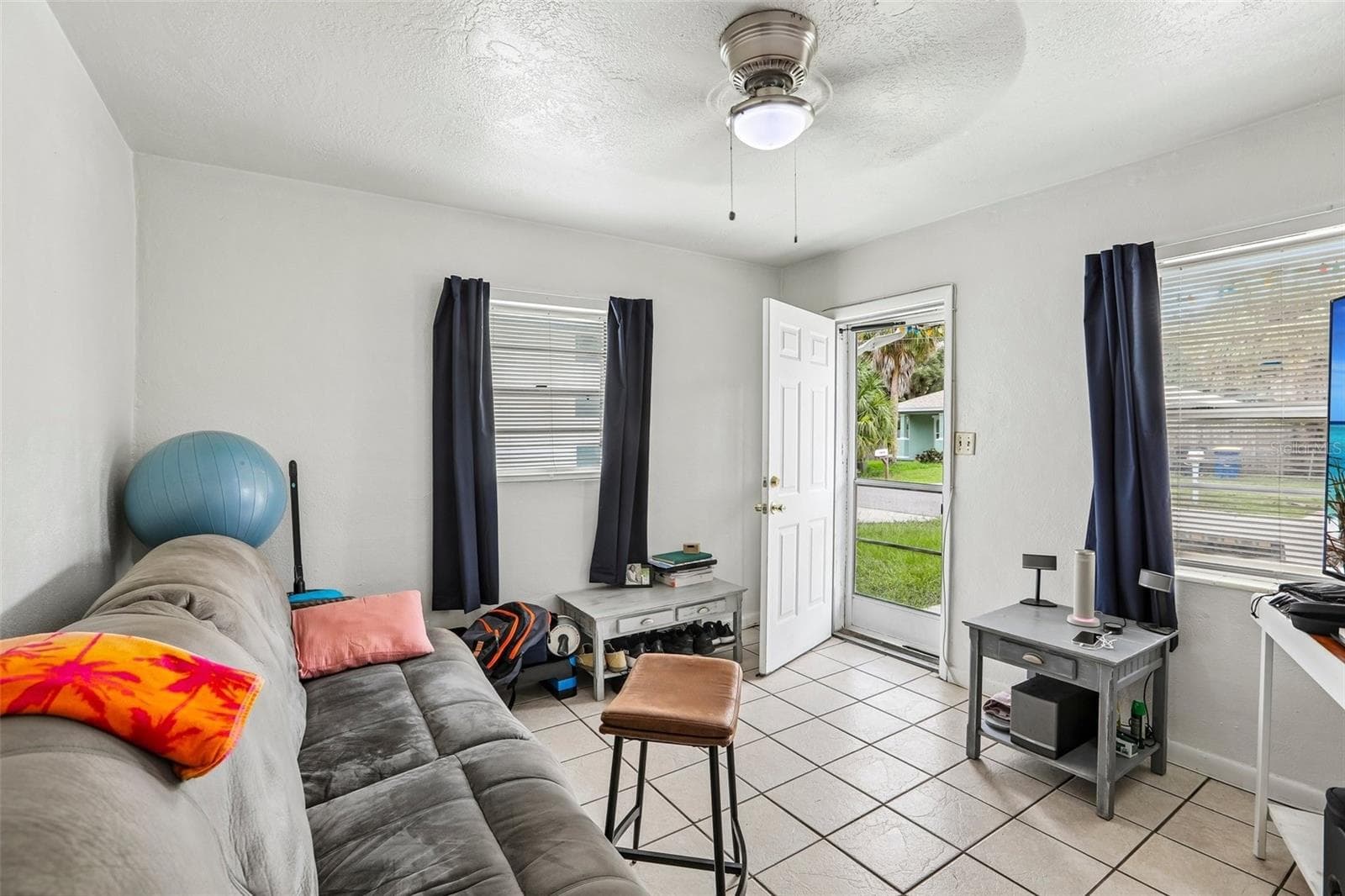 Half Duplex at 1407 TAFT AVE, CLEARWATER, photo 2 of 22