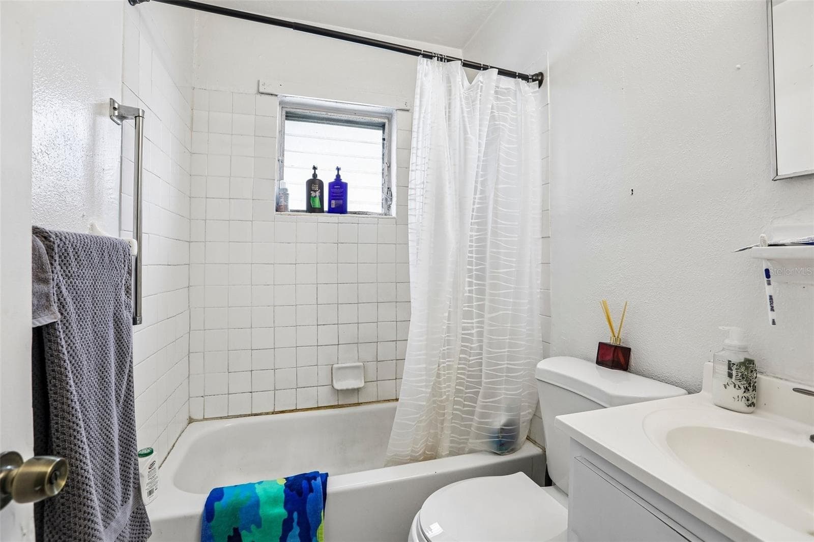 Half Duplex at 1407 TAFT AVE, CLEARWATER, photo 5 of 22