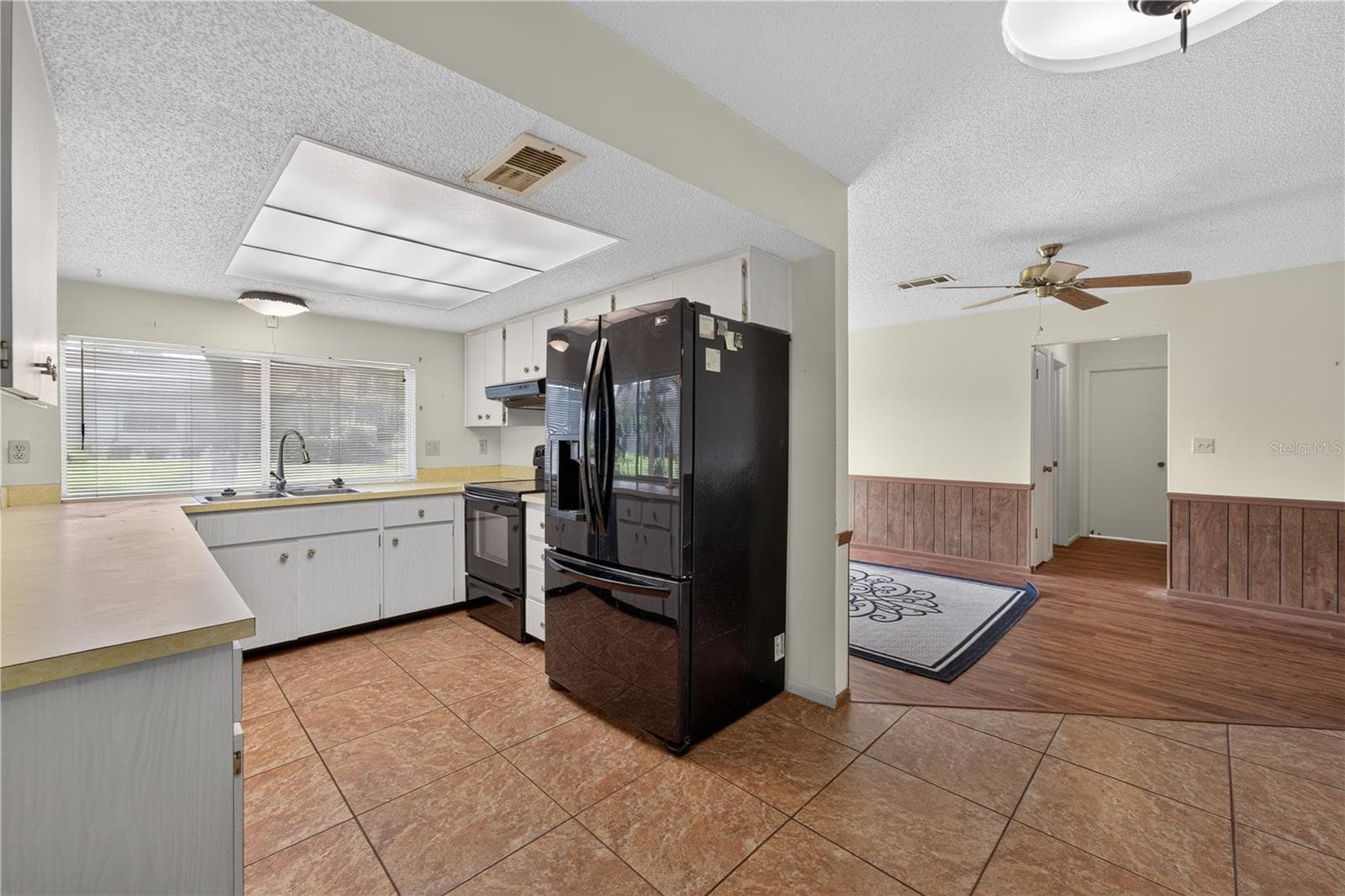 Single Family Residence at 8810 SHOEMAKER LN, HUDSON, photo 8 of 38