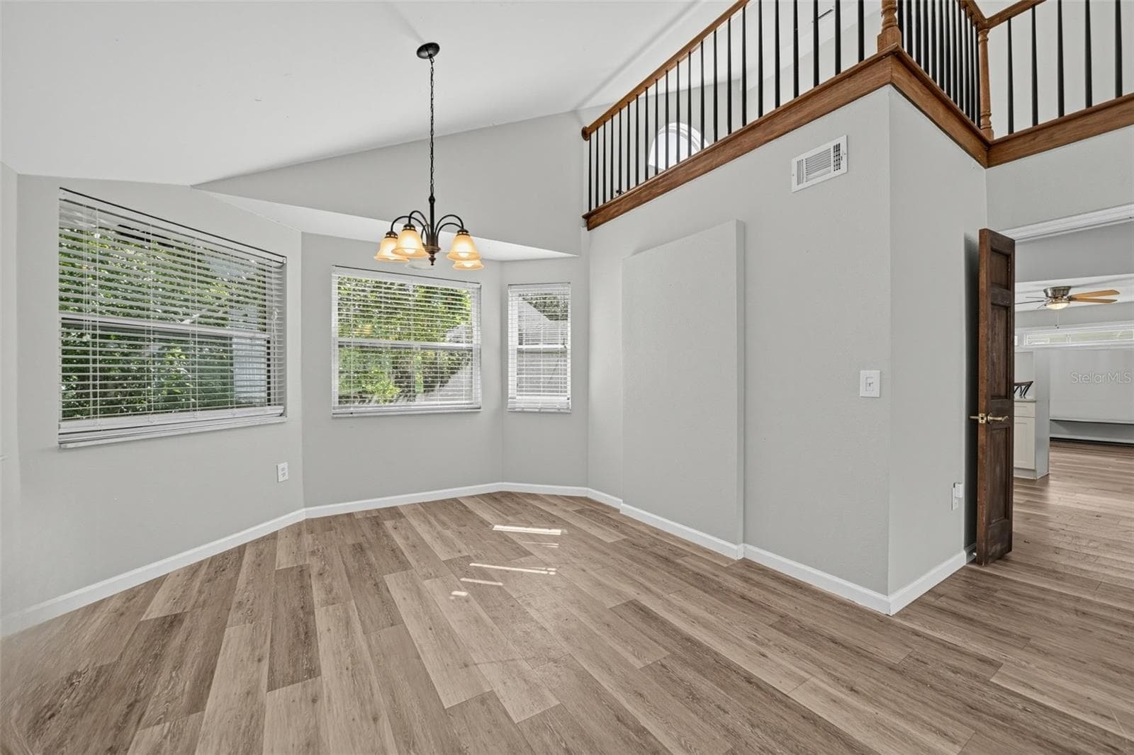 Dining nook - 45 HAYES RD, WINTER SPRINGS