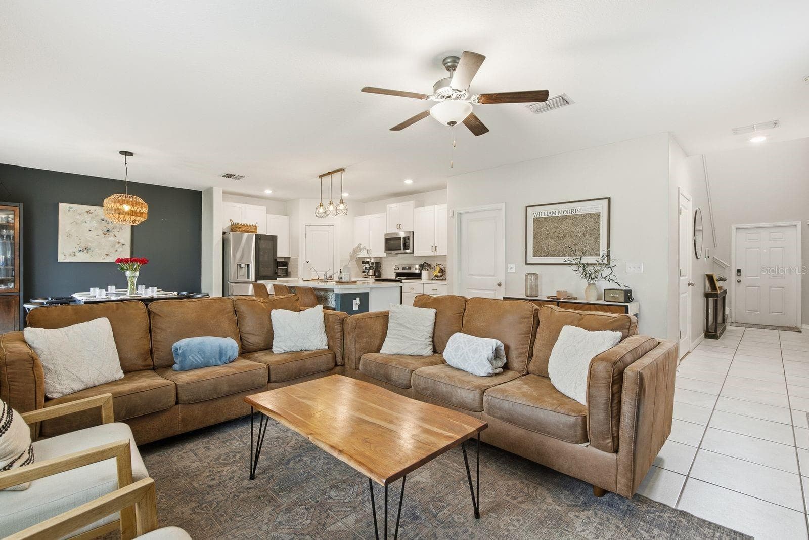 Single Family Residence at 6139 APPLE SNAIL AVE, NEW PORT RICHEY, photo 3 of 38