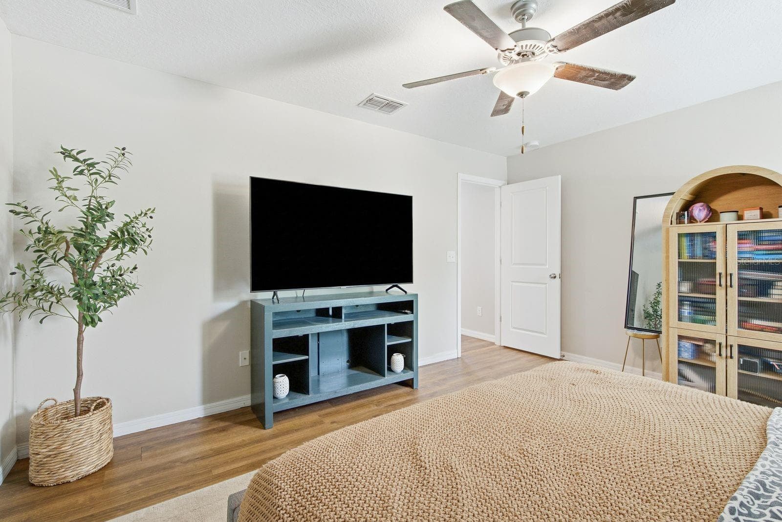 Single Family Residence at 6139 APPLE SNAIL AVE, NEW PORT RICHEY, photo 15 of 38