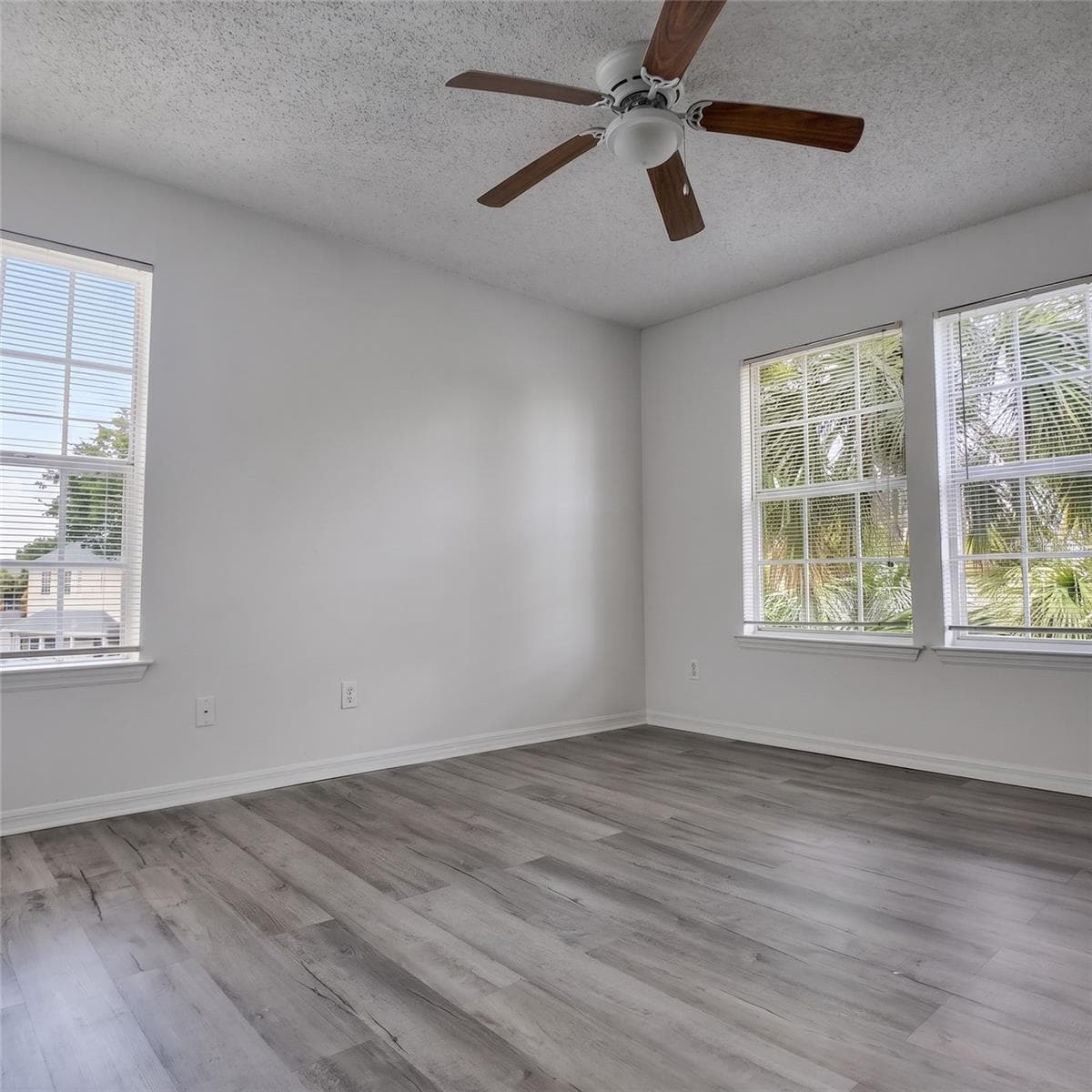 Condominium at 6142 WESTGATE DR #304, ORLANDO, photo 12 of 38