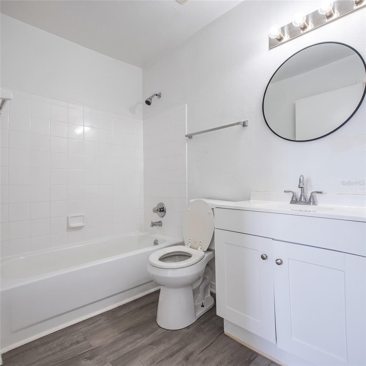 Condominium at 6142 WESTGATE DR #304, ORLANDO, photo 14 of 38