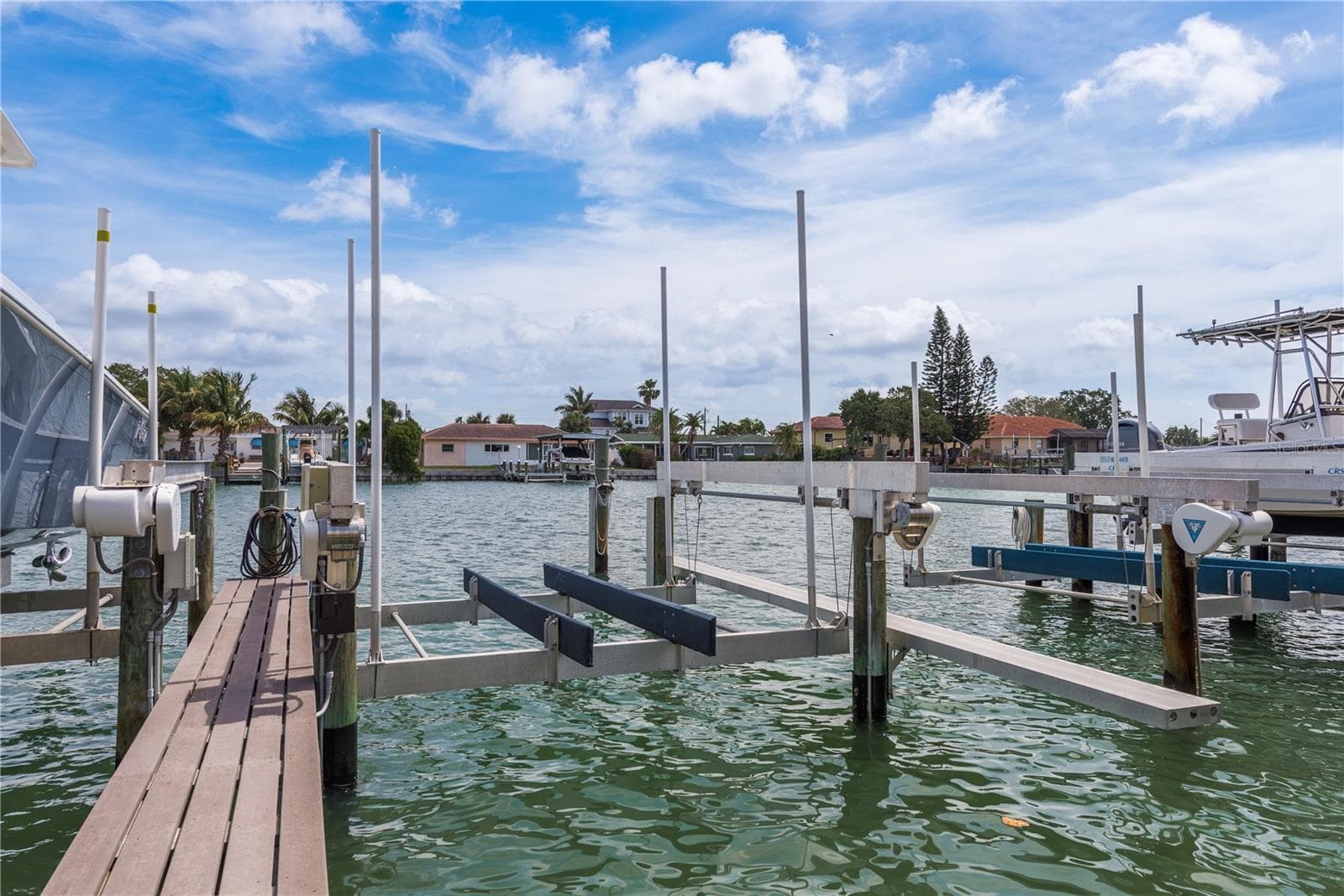 Owned 12,000lb Boat Lift - 311 ISLAND WAY #101, CLEARWATER