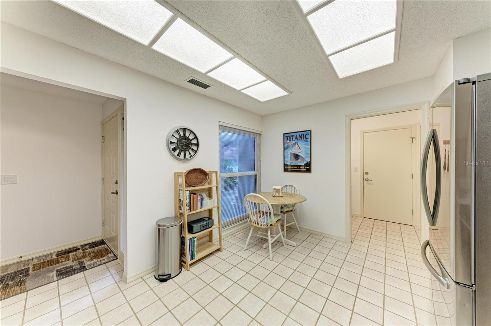 Villa at 3952 WILSHIRE CIR E #166, SARASOTA, photo 16 of 43