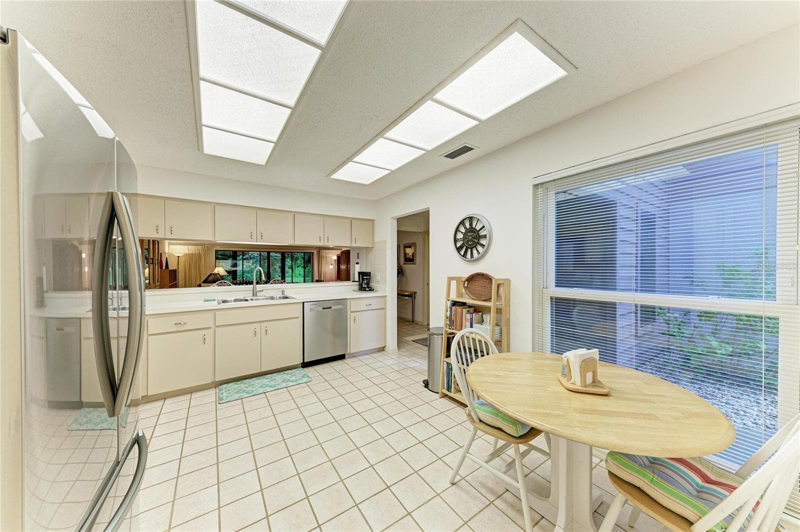 Villa at 3952 WILSHIRE CIR E #166, SARASOTA, photo 17 of 43