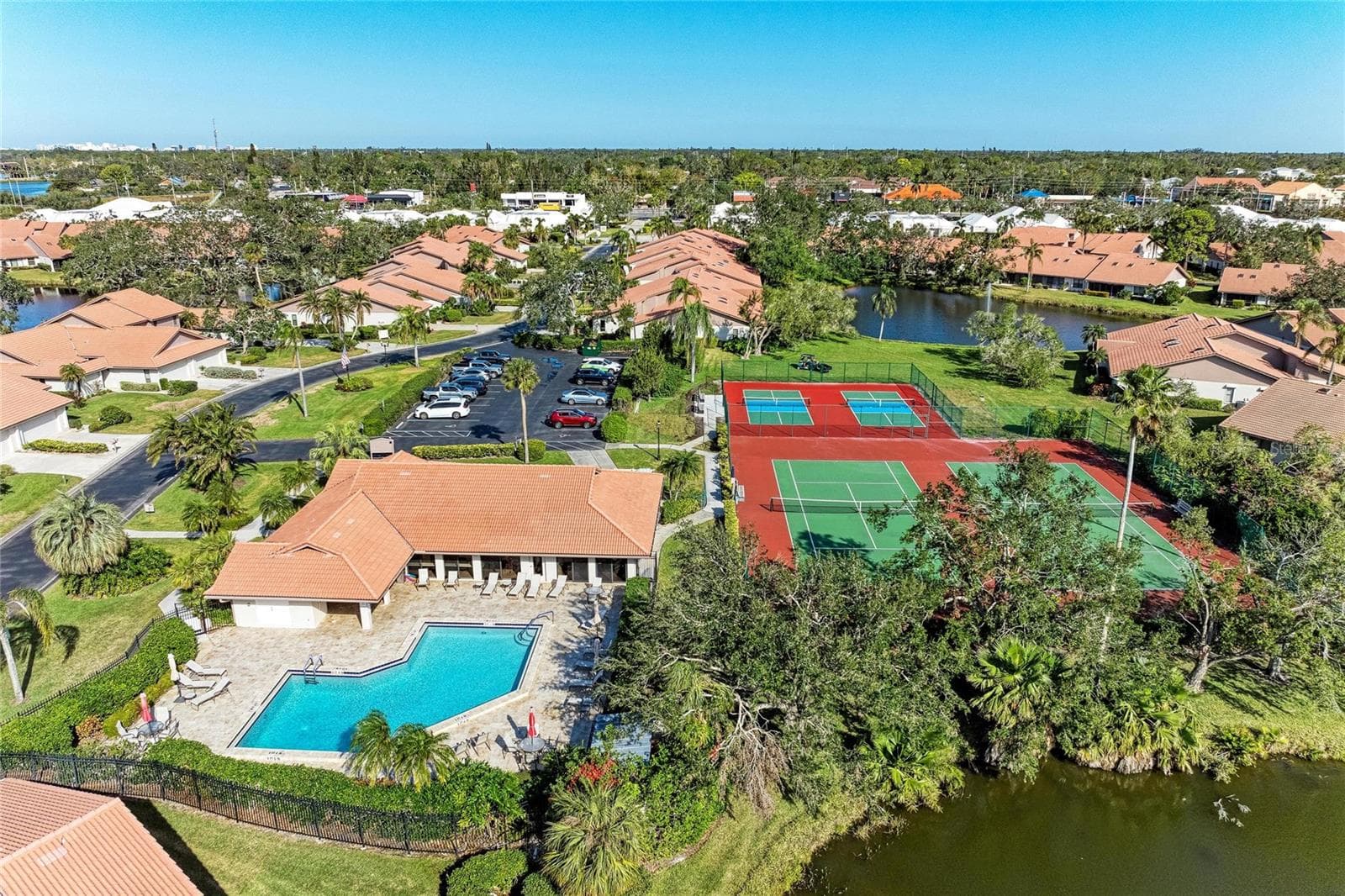 Villa at 3952 WILSHIRE CIR E #166, SARASOTA, photo 43 of 43