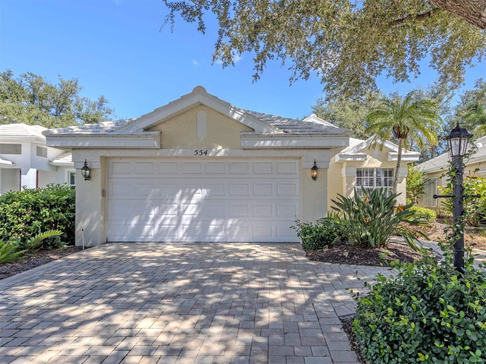 Single Family Residence at 554 FALLBROOK DR, VENICE, photo 23 of 65