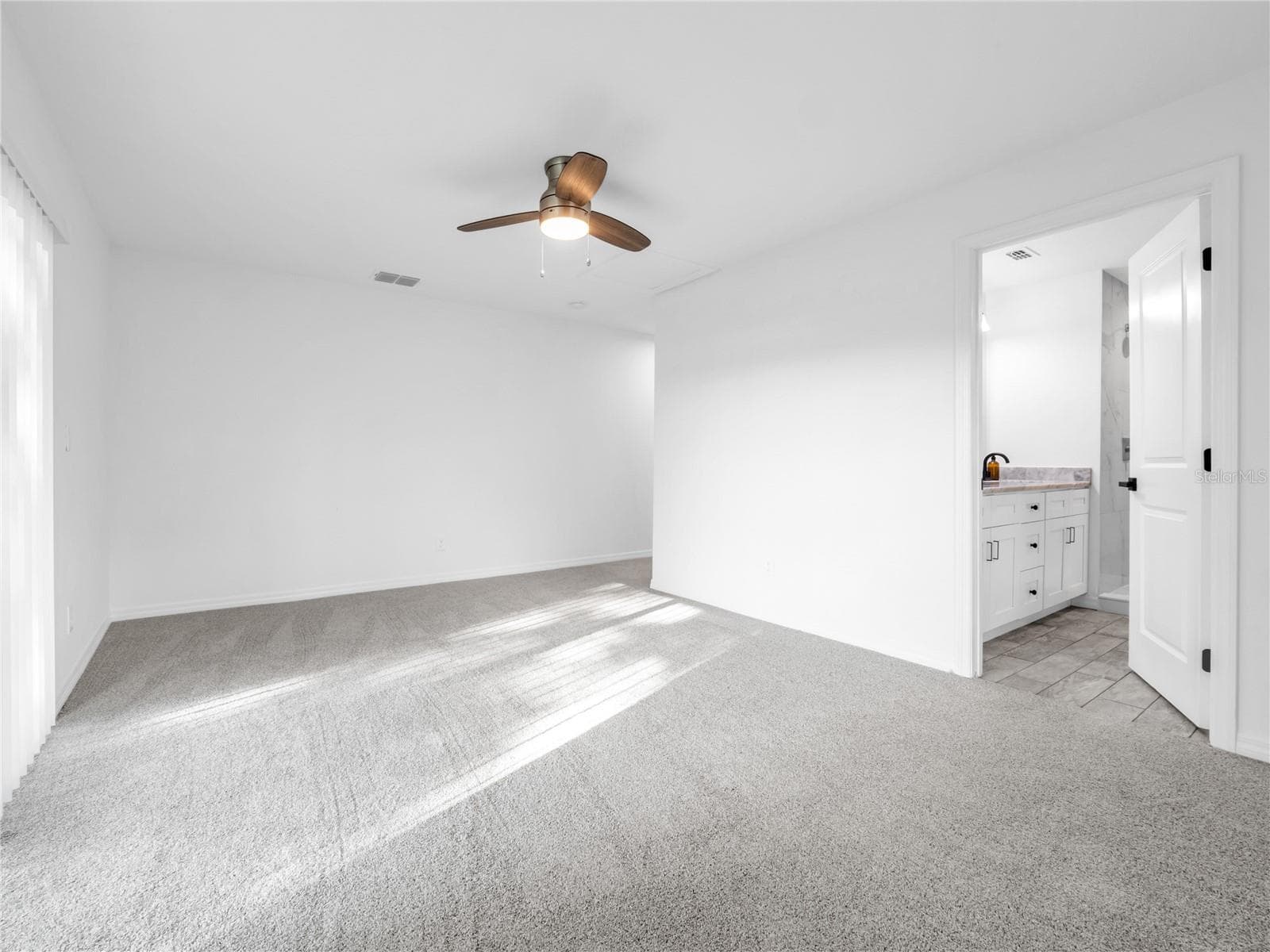 Single Family Residence at 4014 MCLANE DR, TAMPA, photo 18 of 33