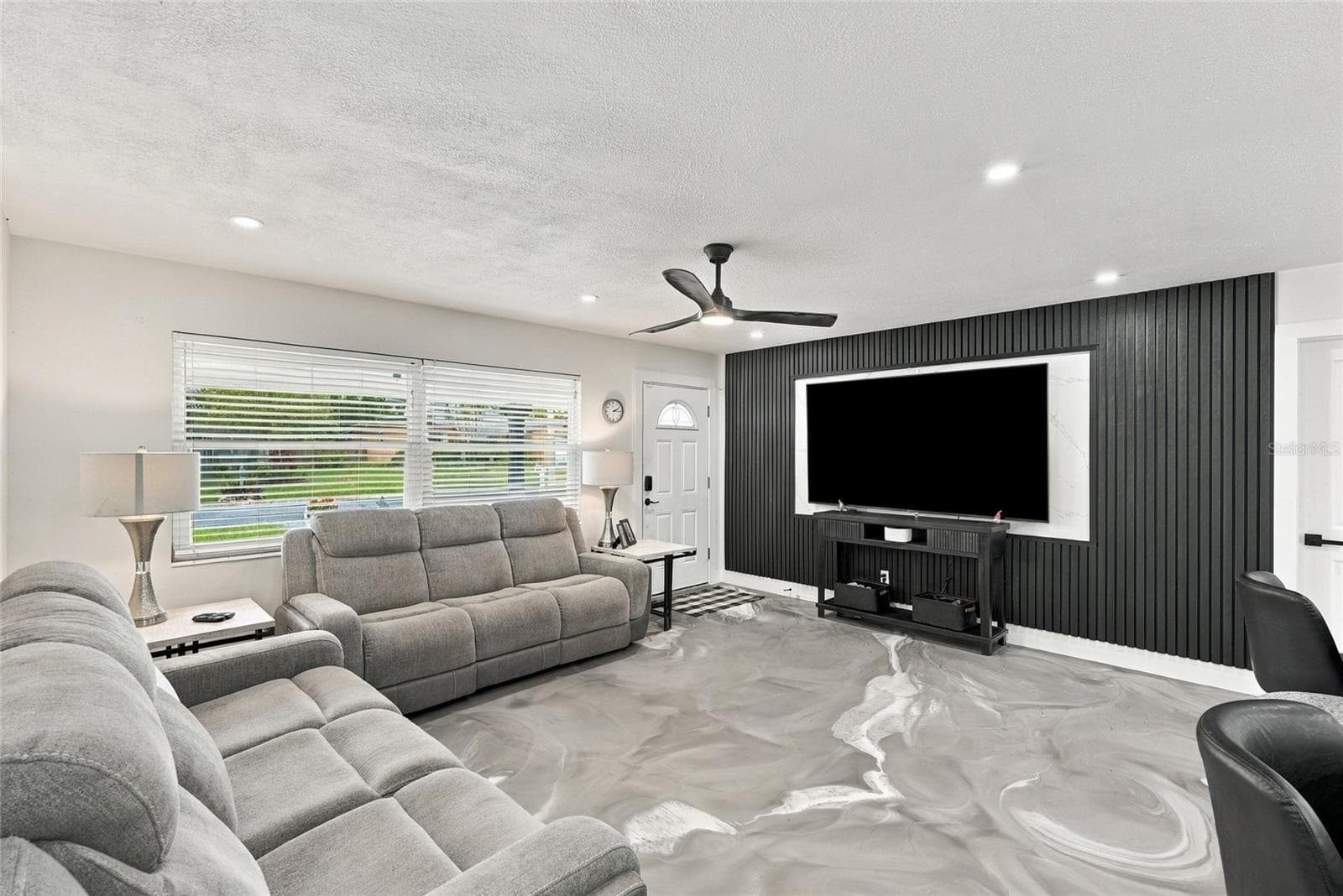 Single Family Residence at 10259 NARANJA ST, SEMINOLE, photo 5 of 40