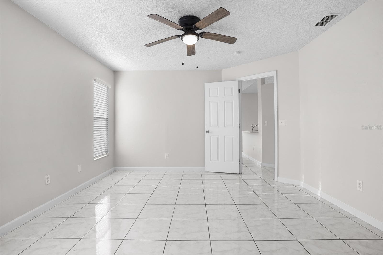 Single Family Residence at 636 REGENCY WAY, KISSIMMEE, photo 18 of 35