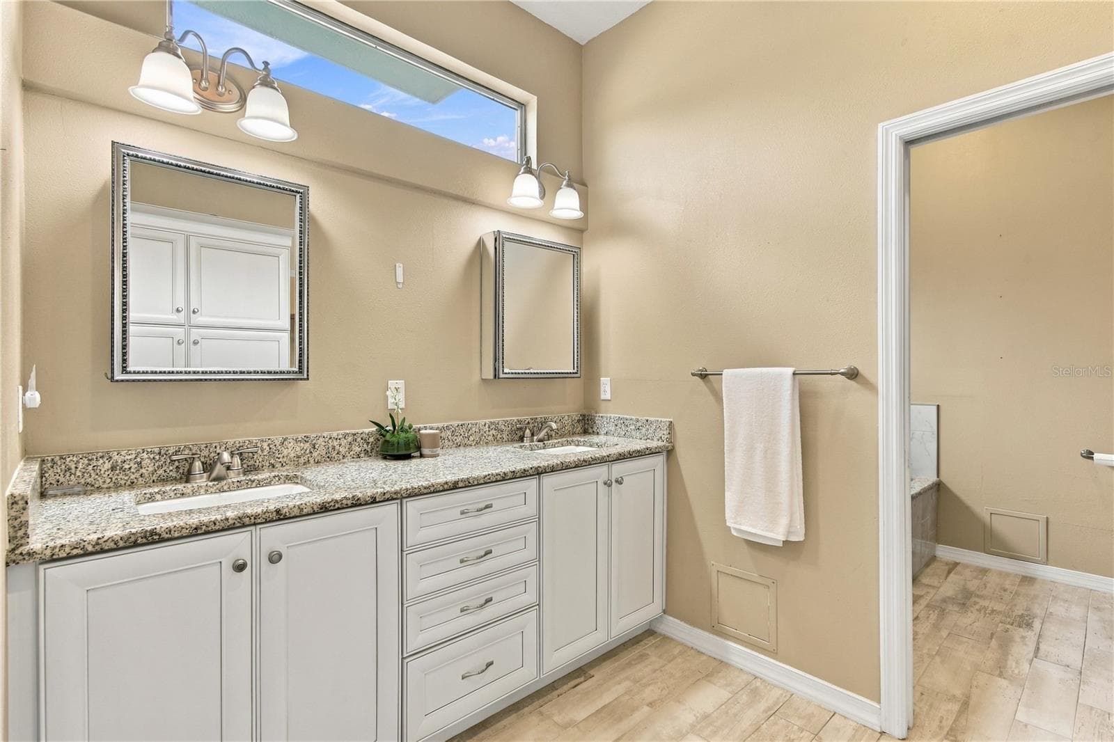 Primary Bathroom - 524 S LONGVIEW PL, LONGWOOD