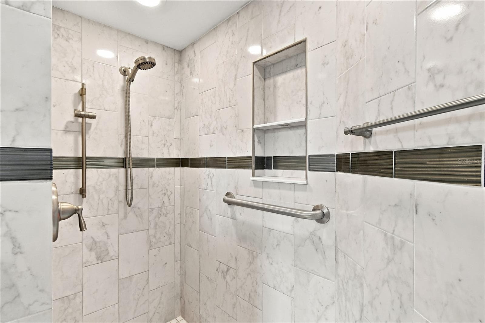 Primary Shower - 524 S LONGVIEW PL, LONGWOOD