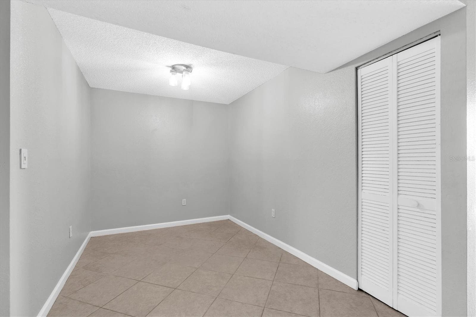 Condominium at 10103 SAILWINDS BLVD N #105, LARGO, photo 9 of 41