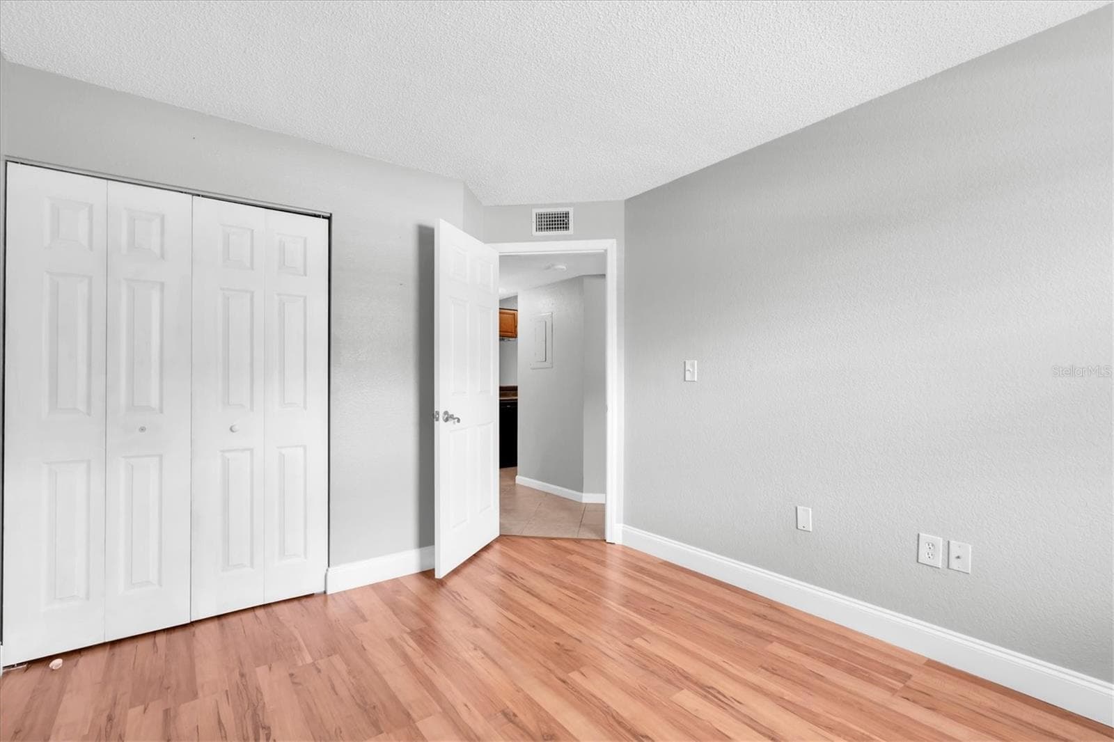 Condominium at 10103 SAILWINDS BLVD N #105, LARGO, photo 23 of 41