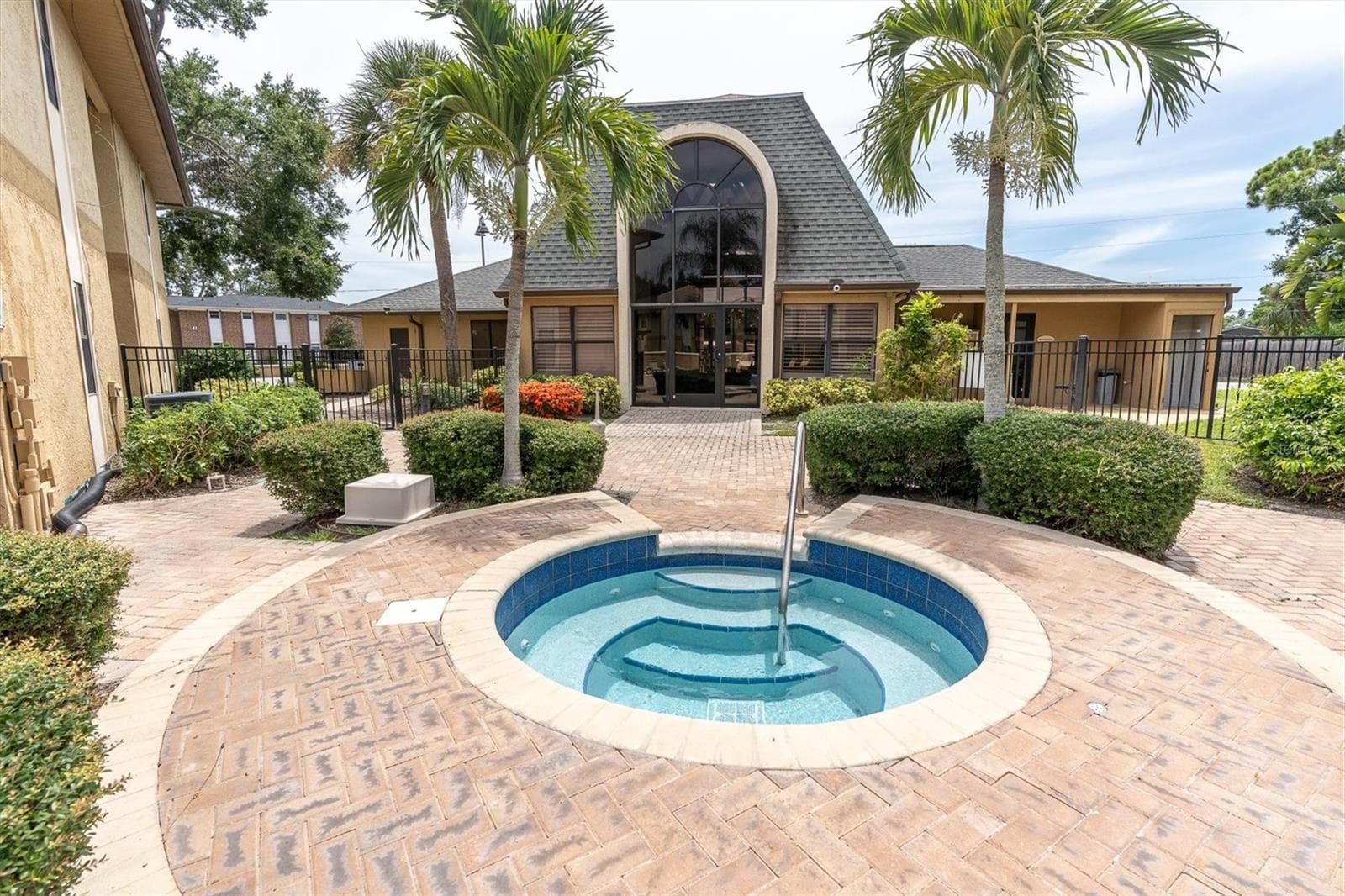 Condominium at 10103 SAILWINDS BLVD N #105, LARGO, photo 35 of 41