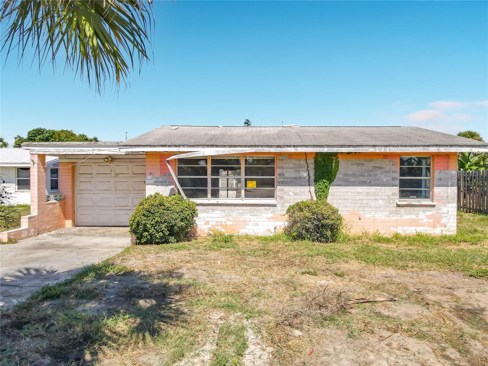 47 PALM DR