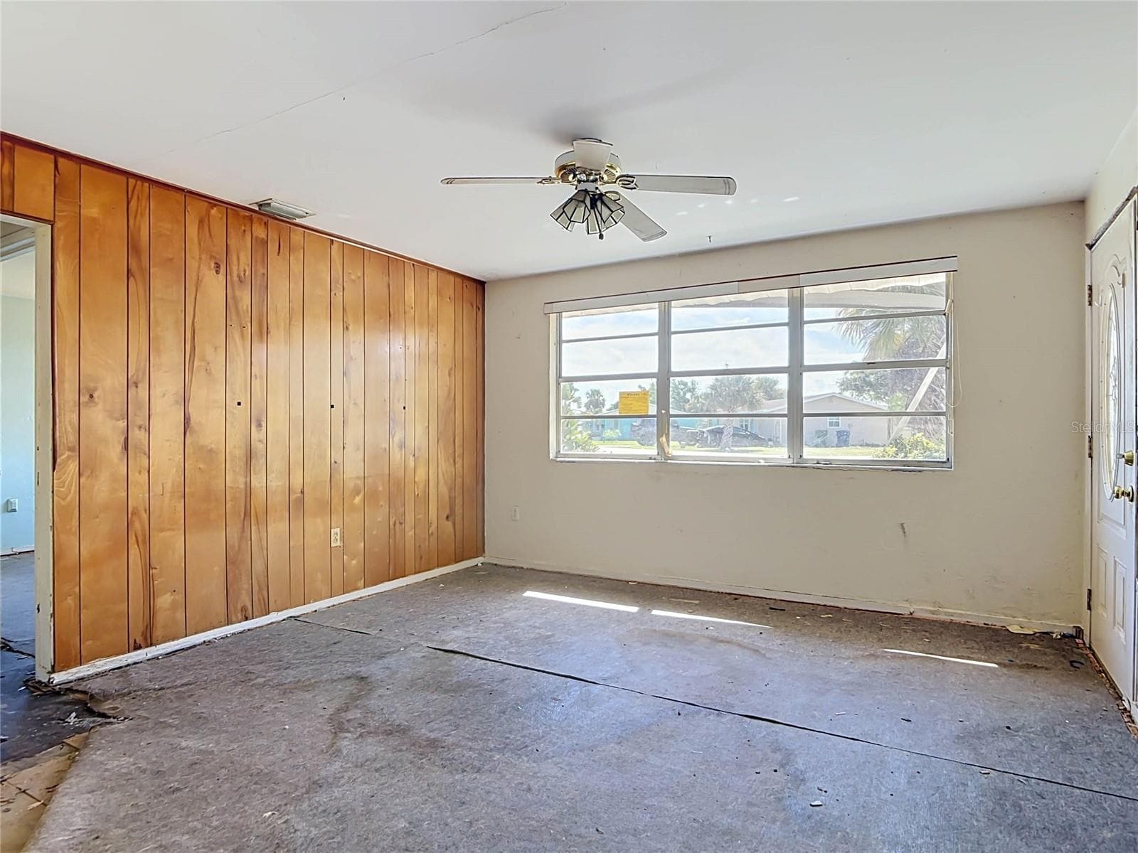 Single Family Residence at 47 PALM DR, ORMOND BEACH, photo 10 of 35