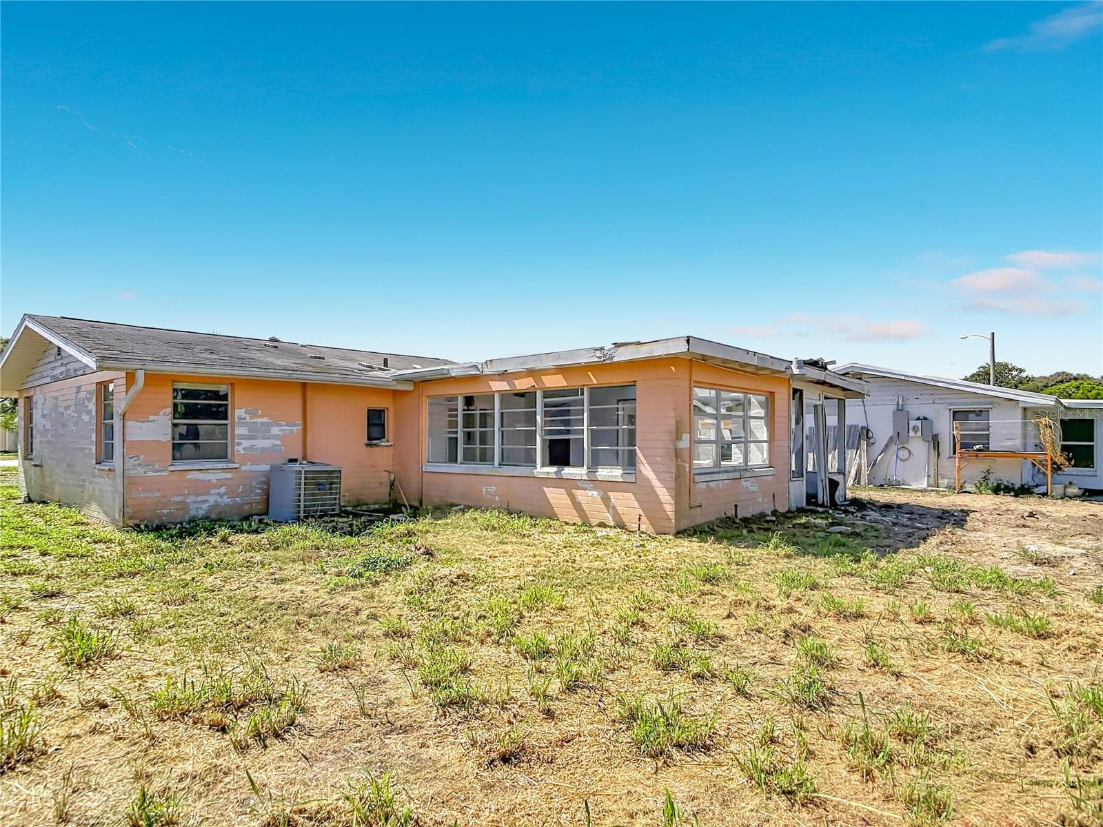 Single Family Residence at 47 PALM DR, ORMOND BEACH, photo 28 of 35