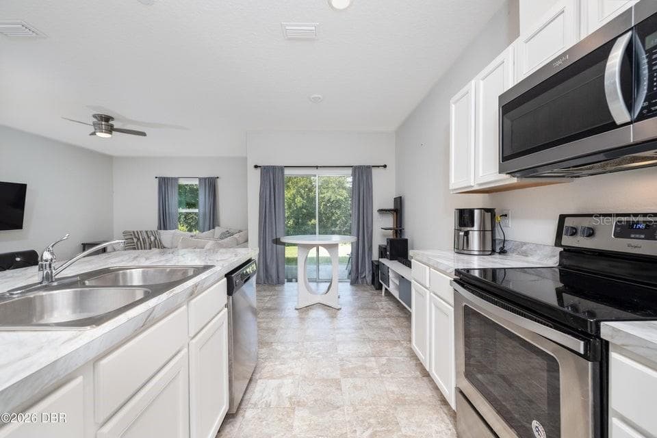 Single Family Residence at 7 BELLA VITA WAY, ORMOND BEACH, photo 11 of 32