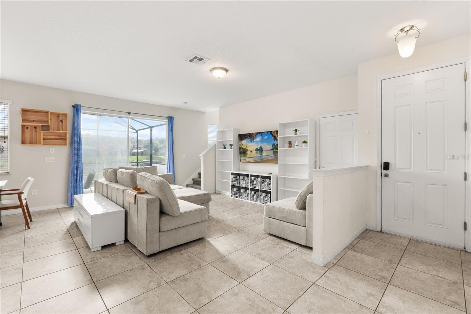 Townhouse at 701 LAS FUENTES DR, KISSIMMEE, photo 2 of 39