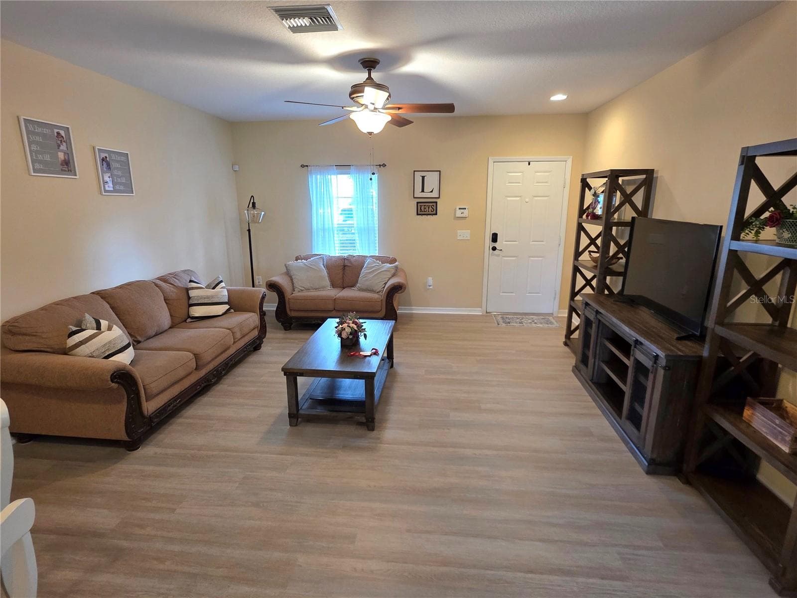 Townhouse at 15801 STABLE RUN DR, SPRING HILL, photo 3 of 37