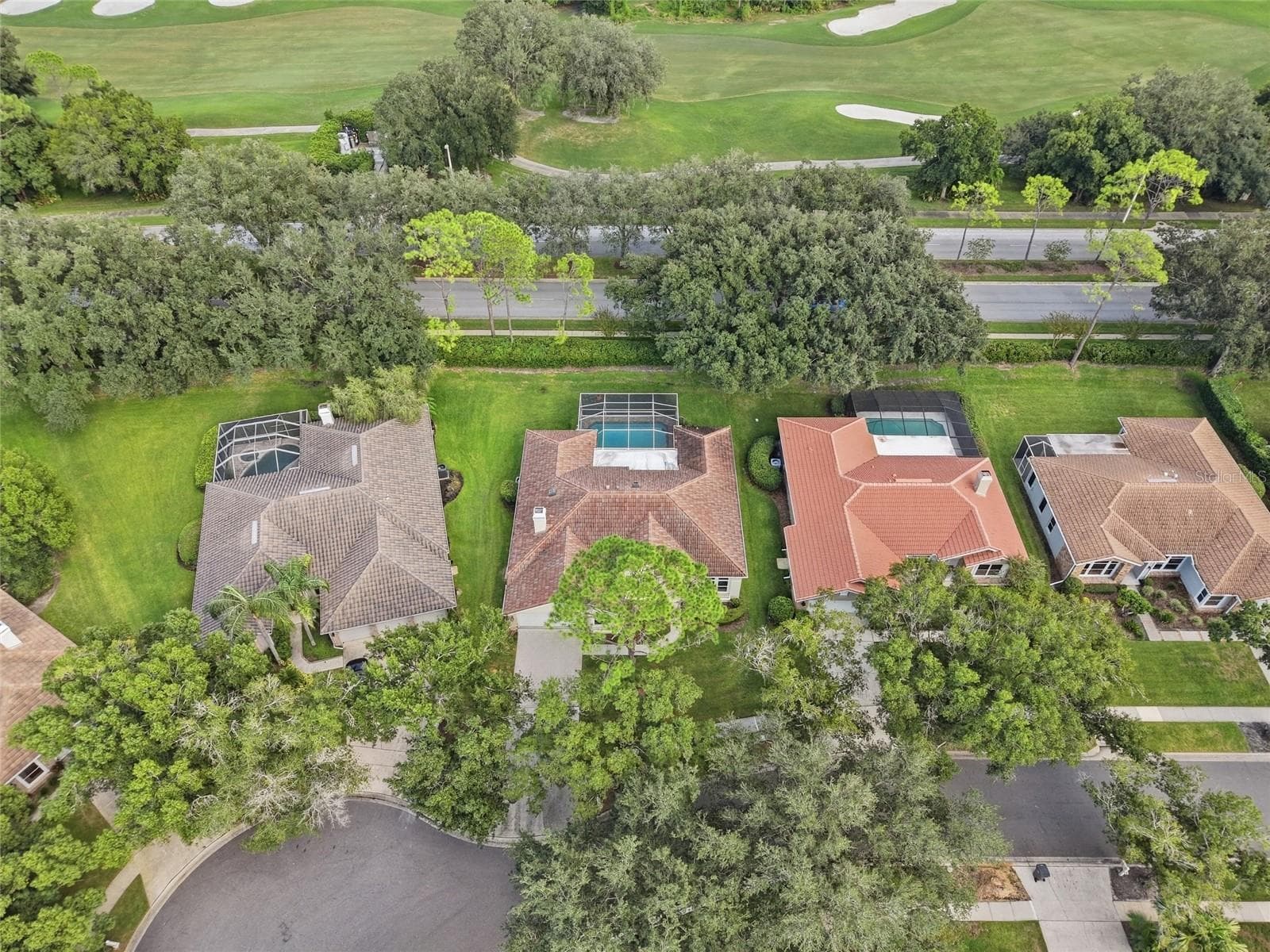 Single Family Residence at 17911 HOLLY BROOK DR, TAMPA, photo 33 of 37