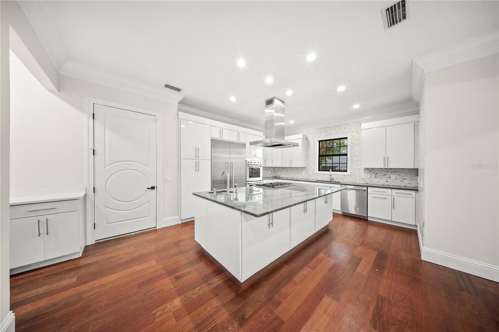 Kitchen - 420 S ROYAL POINCIANA DR, TAMPA