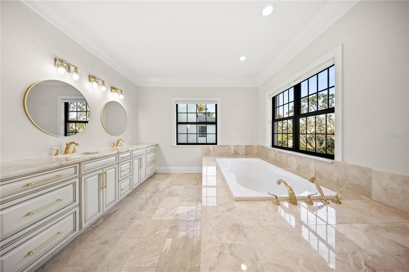 Primary Bathroom - 420 S ROYAL POINCIANA DR, TAMPA