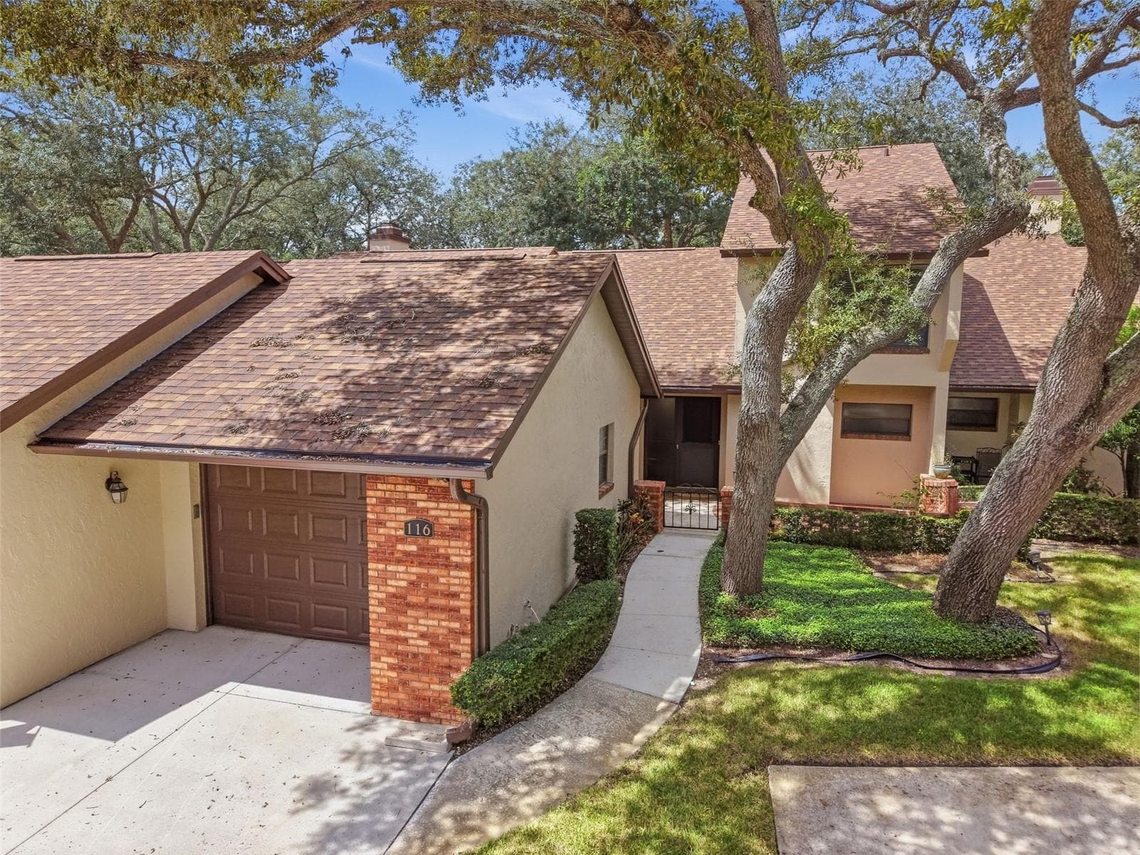 116 GOLF CLUB DR