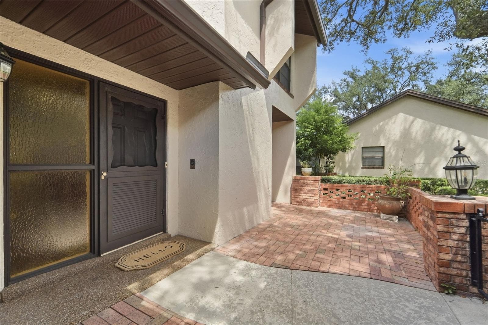 Front Porch/Courtyard - 116 GOLF CLUB DR, LONGWOOD