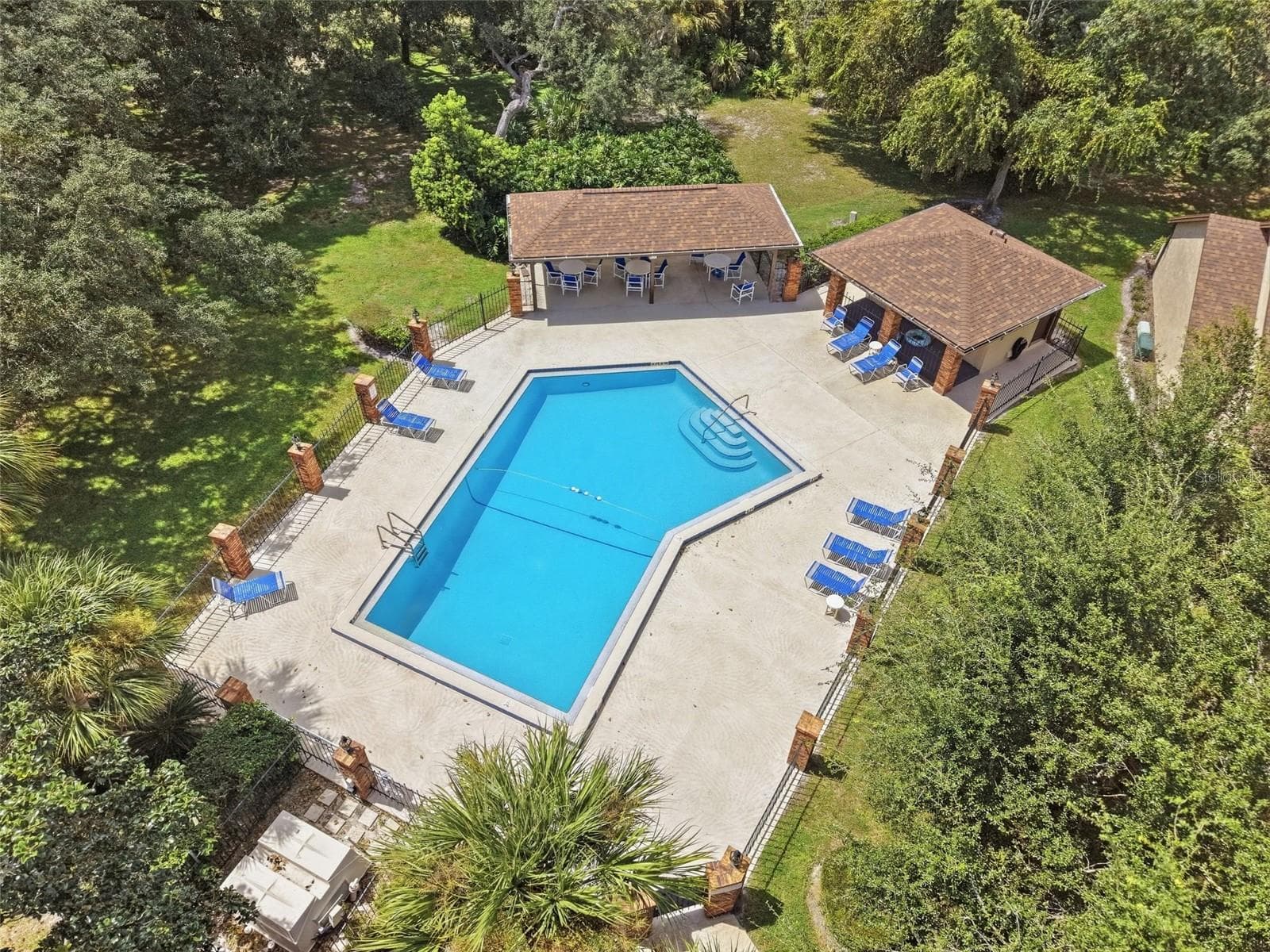 Community Pool - 116 GOLF CLUB DR, LONGWOOD