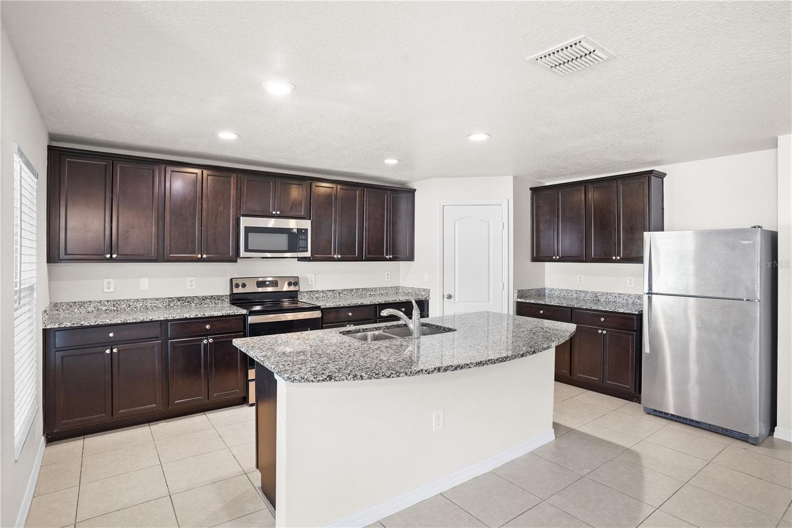 Single Family Residence at 398 W ASTER CT, POINCIANA, photo 11 of 39