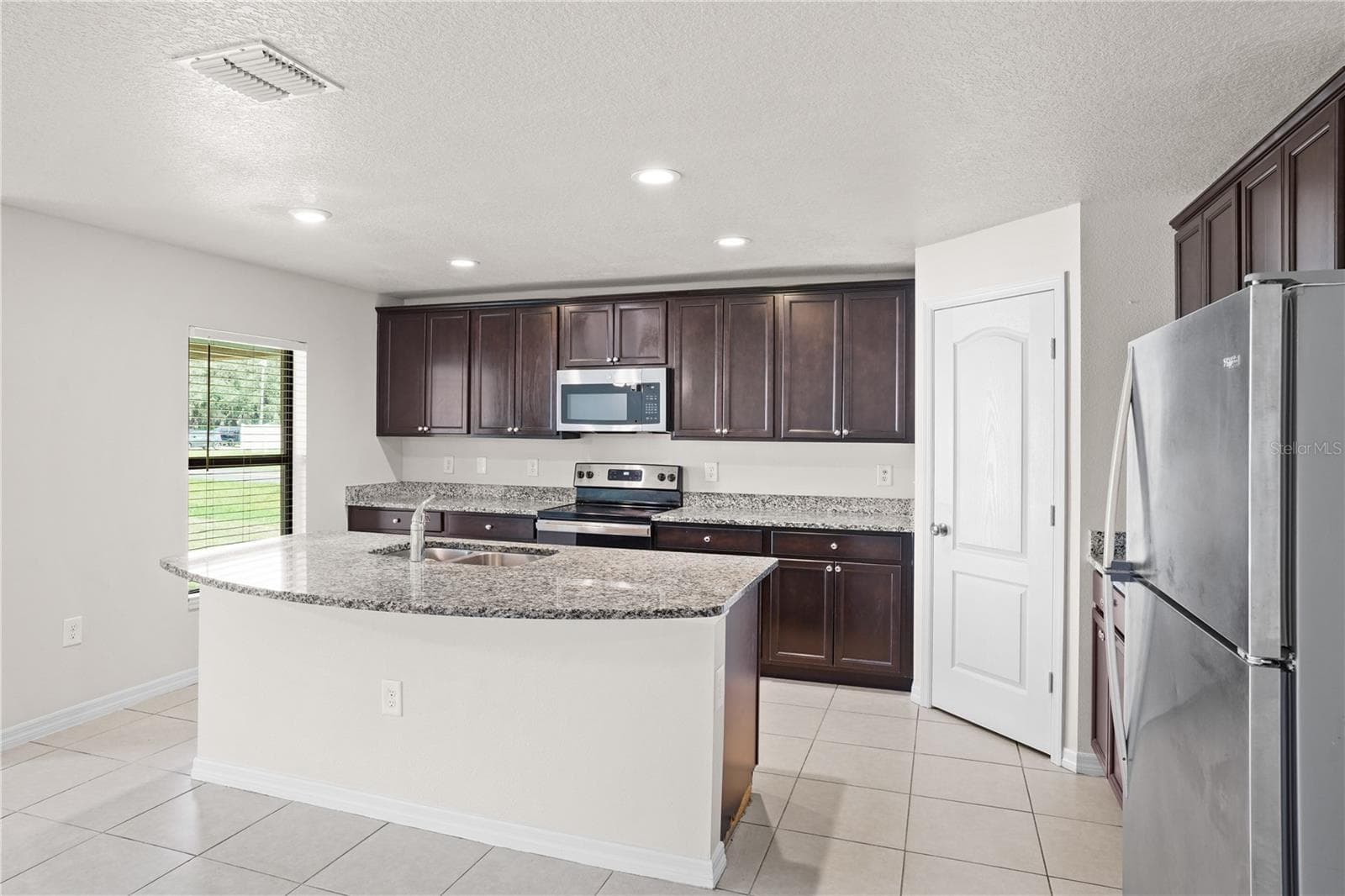 Single Family Residence at 398 W ASTER CT, POINCIANA, photo 12 of 39