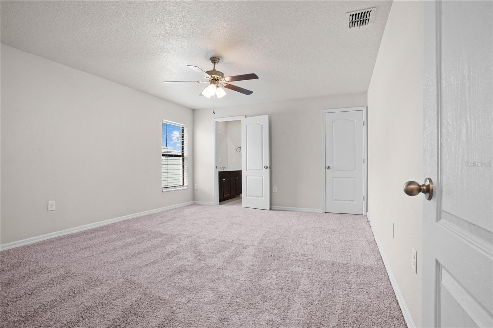 Single Family Residence at 398 W ASTER CT, POINCIANA, photo 15 of 39