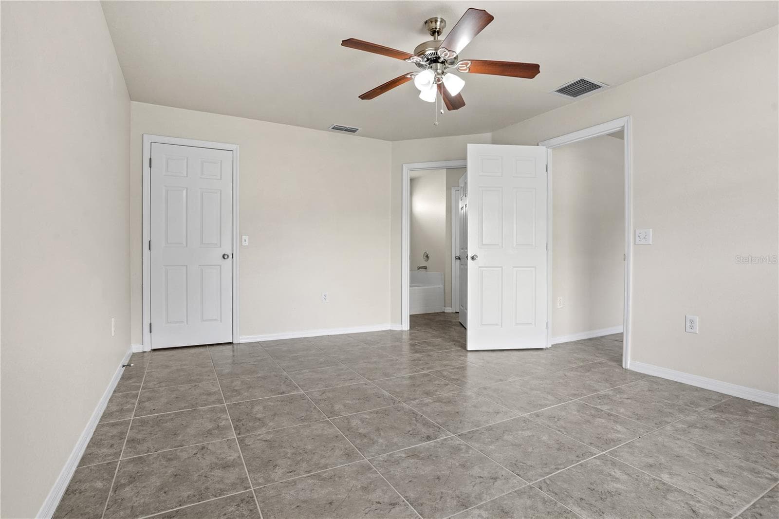 Single Family Residence at 525 KOALA DR, POINCIANA, photo 20 of 38