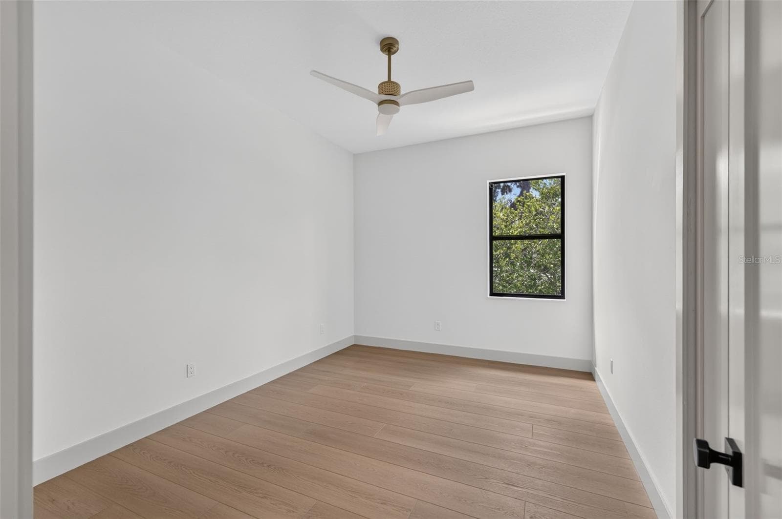 Upstairs Room #2 - 1207 E ELLICOTT ST, TAMPA