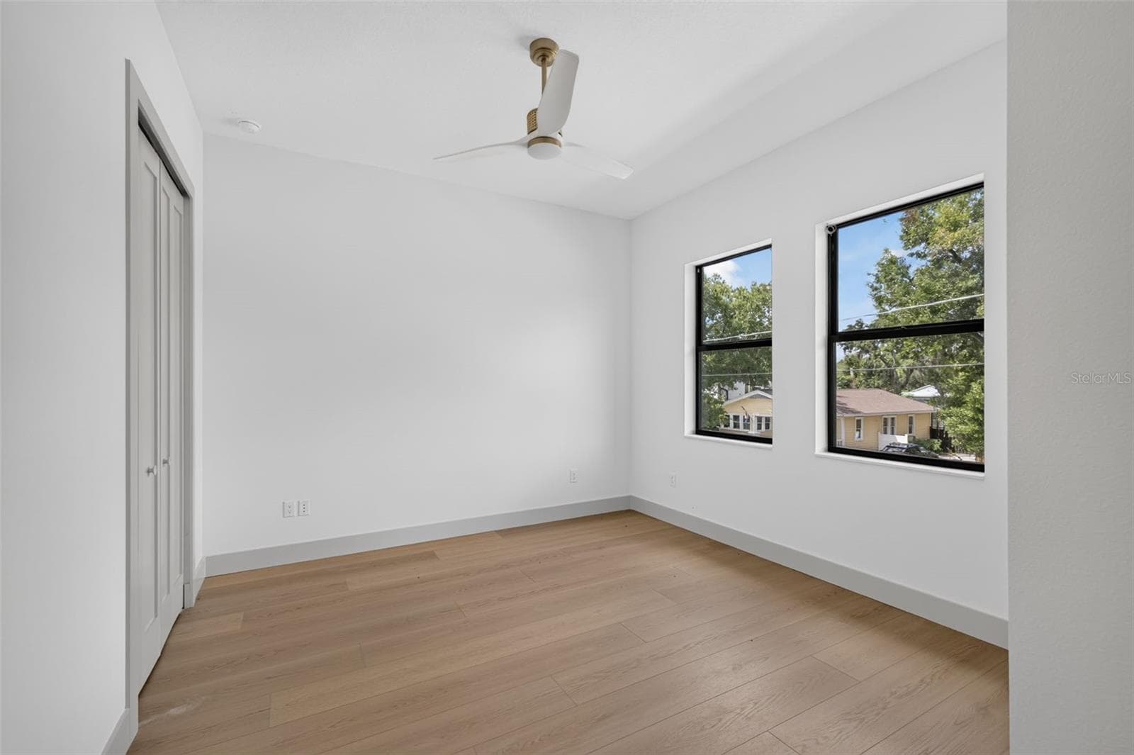 Upstairs Room #3 - 1207 E ELLICOTT ST, TAMPA