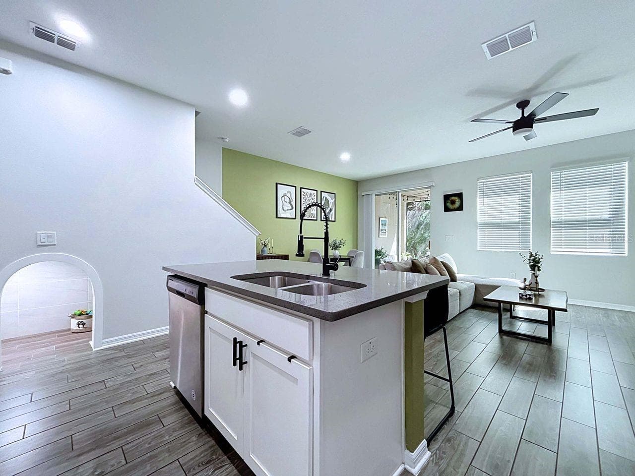 Townhouse at 15107 ABBY BIRCH PL, TAMPA, photo 14 of 68