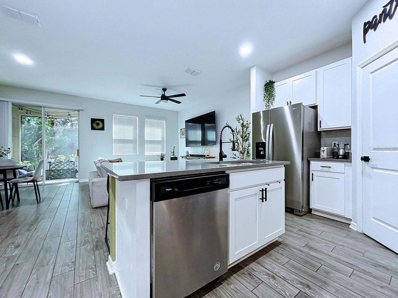 Townhouse at 15107 ABBY BIRCH PL, TAMPA, photo 18 of 68