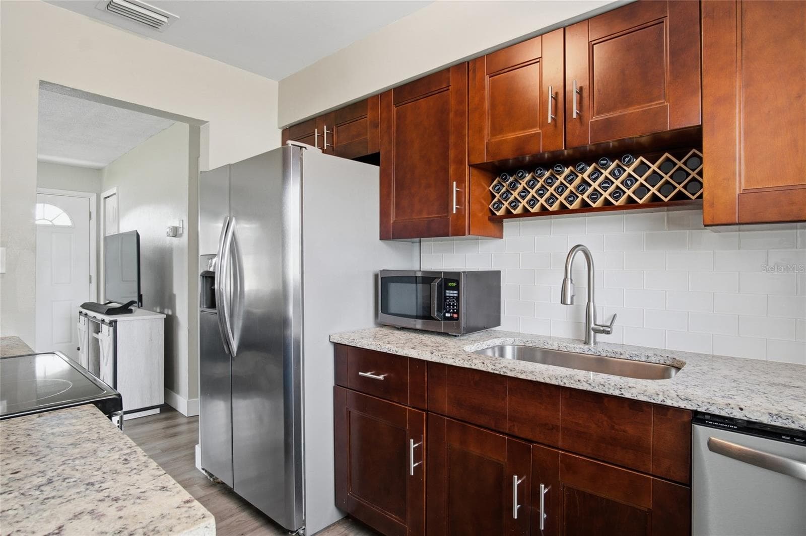 Single Family Residence at 5941 SWOFFIELD DR, ORLANDO, photo 5 of 18
