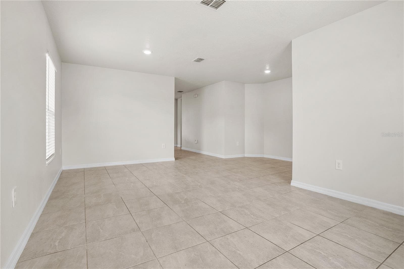 Single Family Residence at 215 GOLDENROD LN, POINCIANA, photo 9 of 39