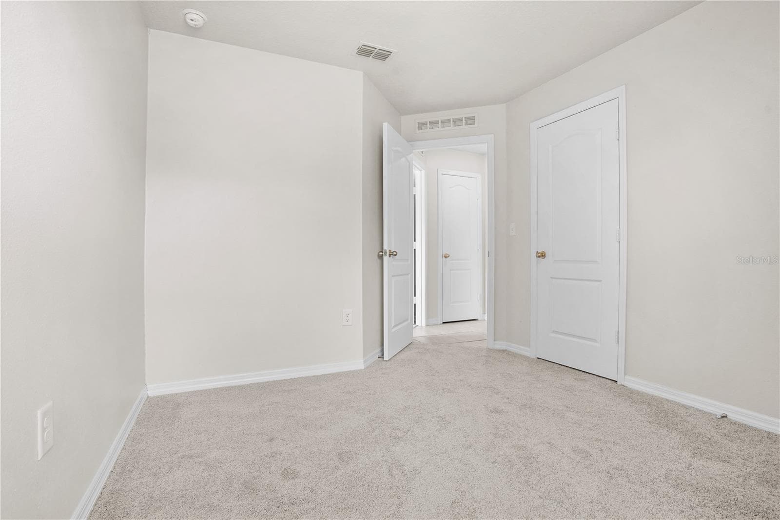 Single Family Residence at 215 GOLDENROD LN, POINCIANA, photo 28 of 39