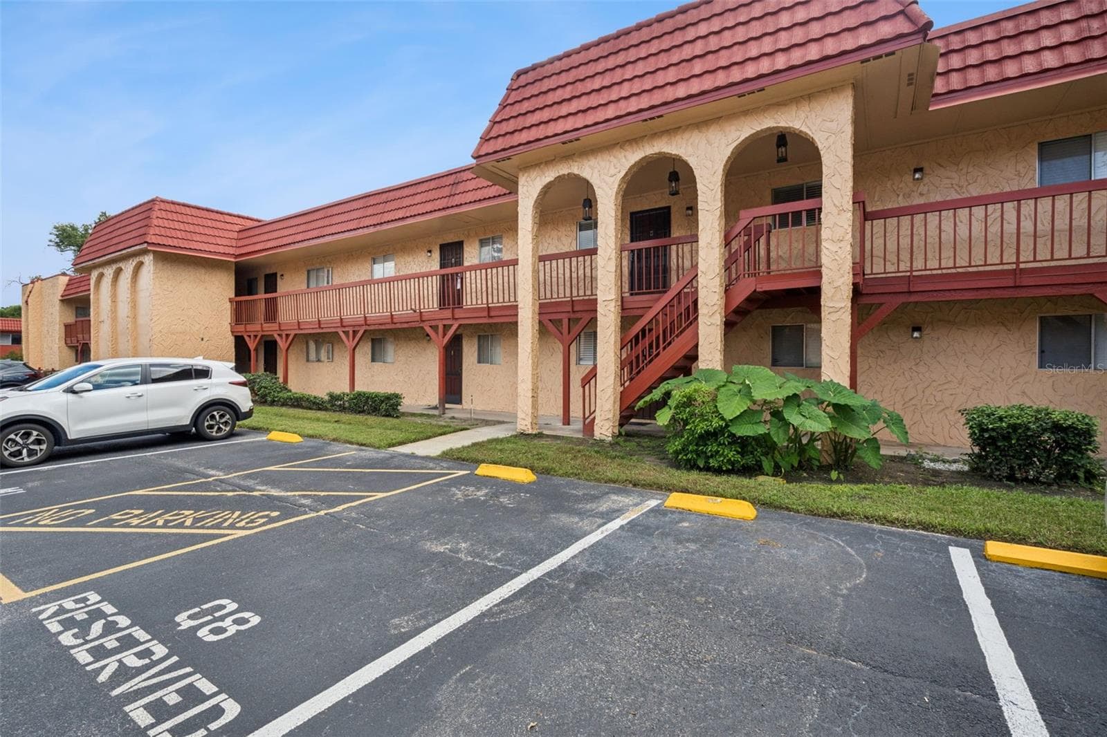 Building Exterior - 2856 N POWERS DR #115, ORLANDO