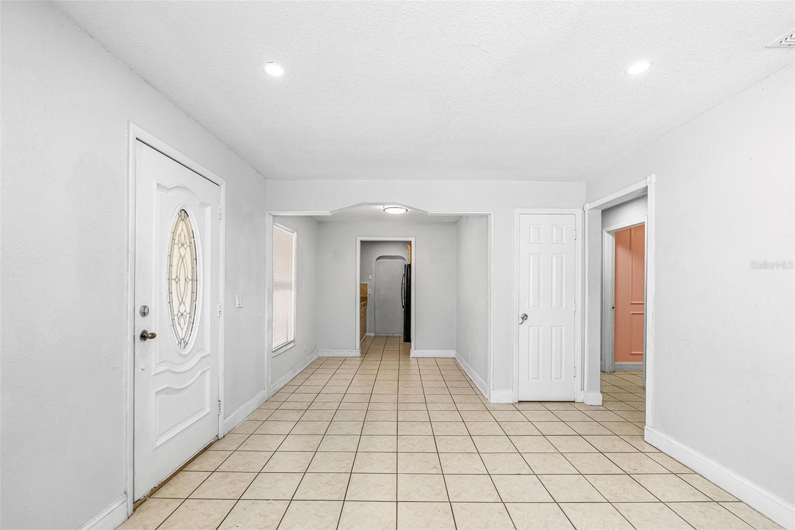 Single Family Residence at 6524 LA MESA CIR, TAMPA, photo 6 of 45
