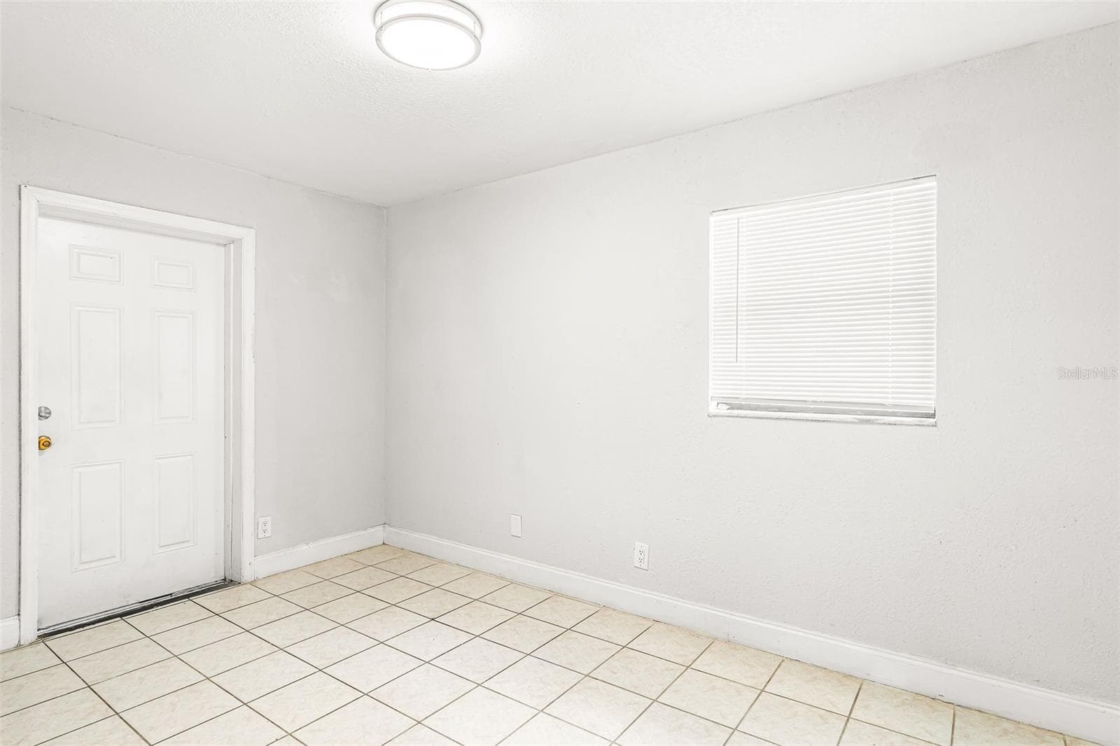 Single Family Residence at 6524 LA MESA CIR, TAMPA, photo 12 of 45