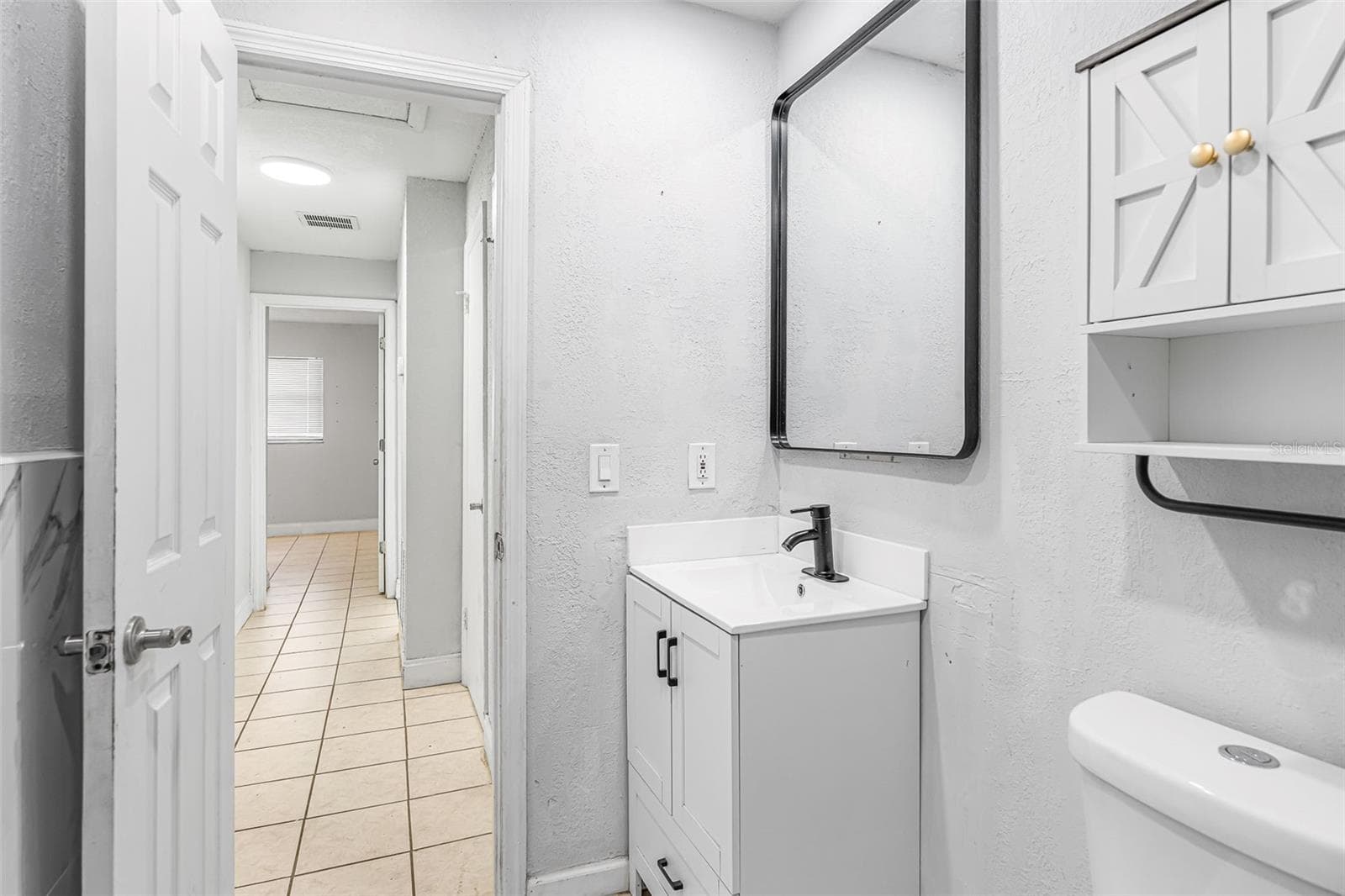 Single Family Residence at 6524 LA MESA CIR, TAMPA, photo 19 of 45