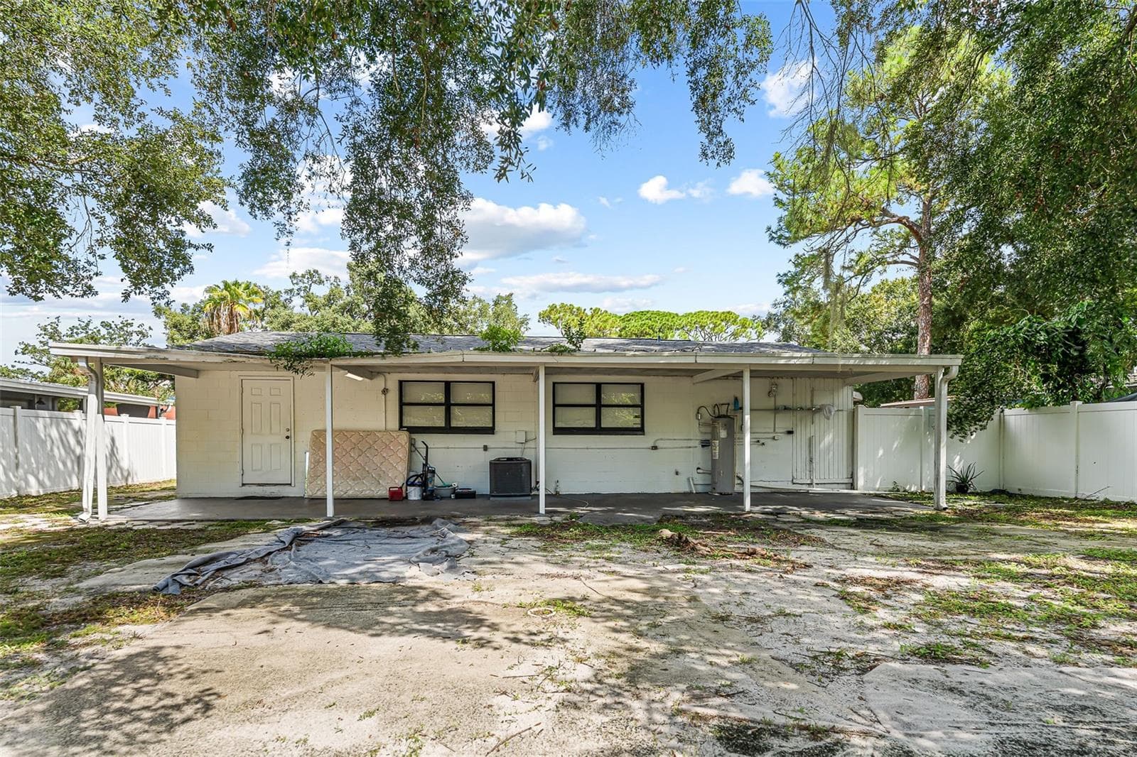 Single Family Residence at 6524 LA MESA CIR, TAMPA, photo 24 of 45